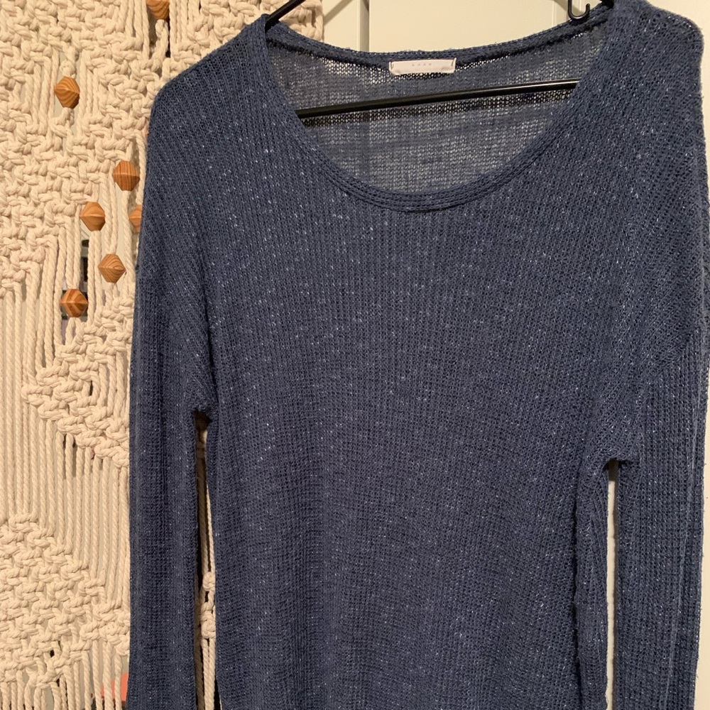Thin long sleeve tunic